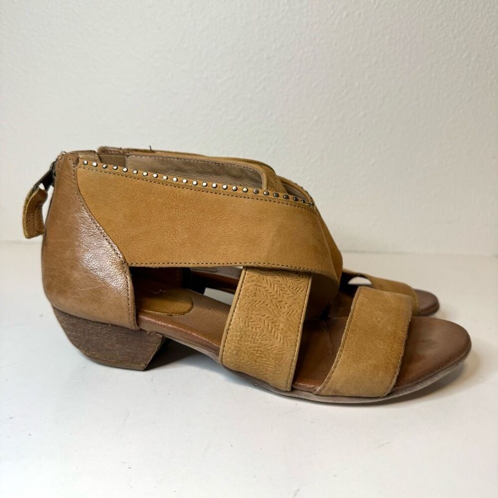 Miz Mooz Candace Tan Studded Sandal Size 38 Wide